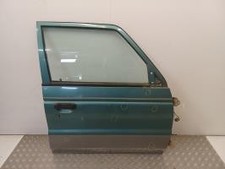Porte avant et accessoires Mitsubishi PAJERO