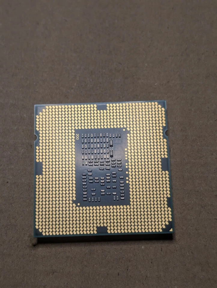 Procesador Intel Core i5-650 3,2 GHz de doble núcleo (BXC80616I5650) Foto 3 de 4