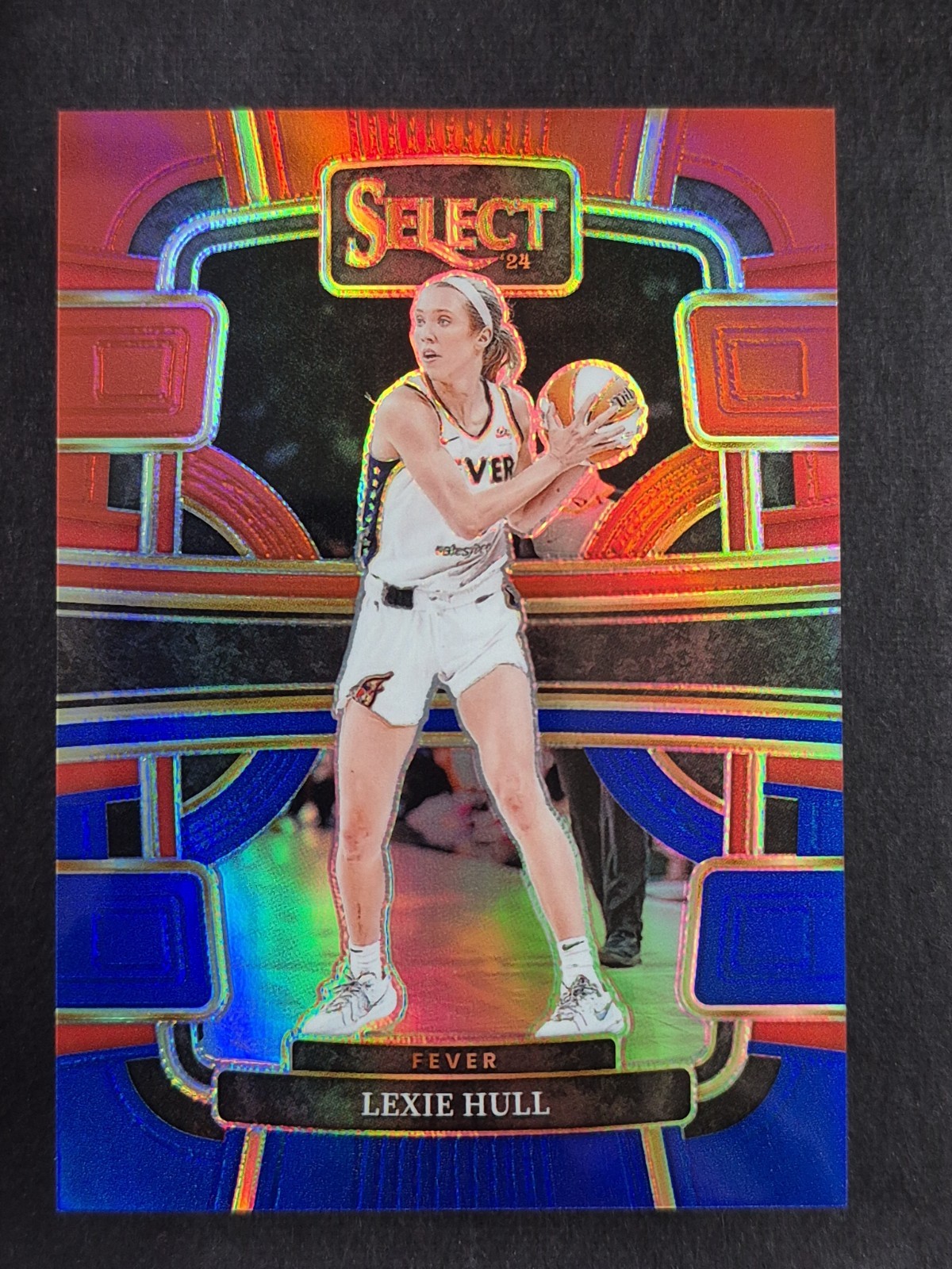 2024 Panini Select WNBA Concourse Lexie Hull #79 Red & Blue Prizm /399