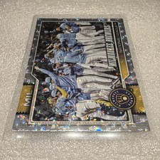 Topps 2025 Topps Rainbow Foil #107 Brewers NL Central Division Leaders MLB
