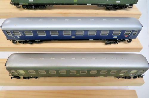 Märklin HO Konvolut 4 Schnellzugwagen, gebr. aus Hobbyauflösung - o. OVP - Picture 2 of 6