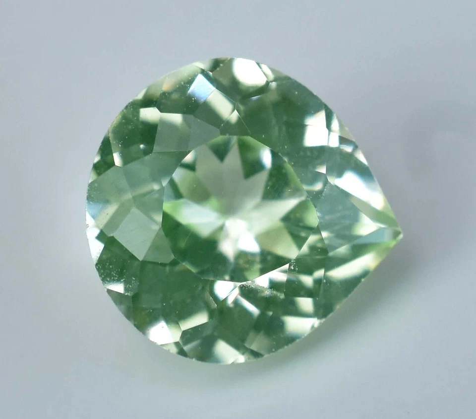 2.10 CT Natürlich Grün Peridot Birne Form VVS Pak Edelstein Agl Certified - Bild 4 von 4