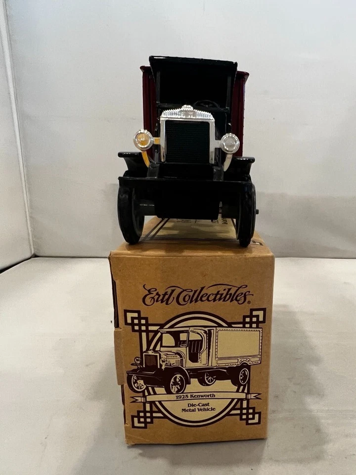 Ertl New York Times 1925 Kenworth Delivery Truck Bank - 1:34 Scale MIB VHTF - Image 4 of 4