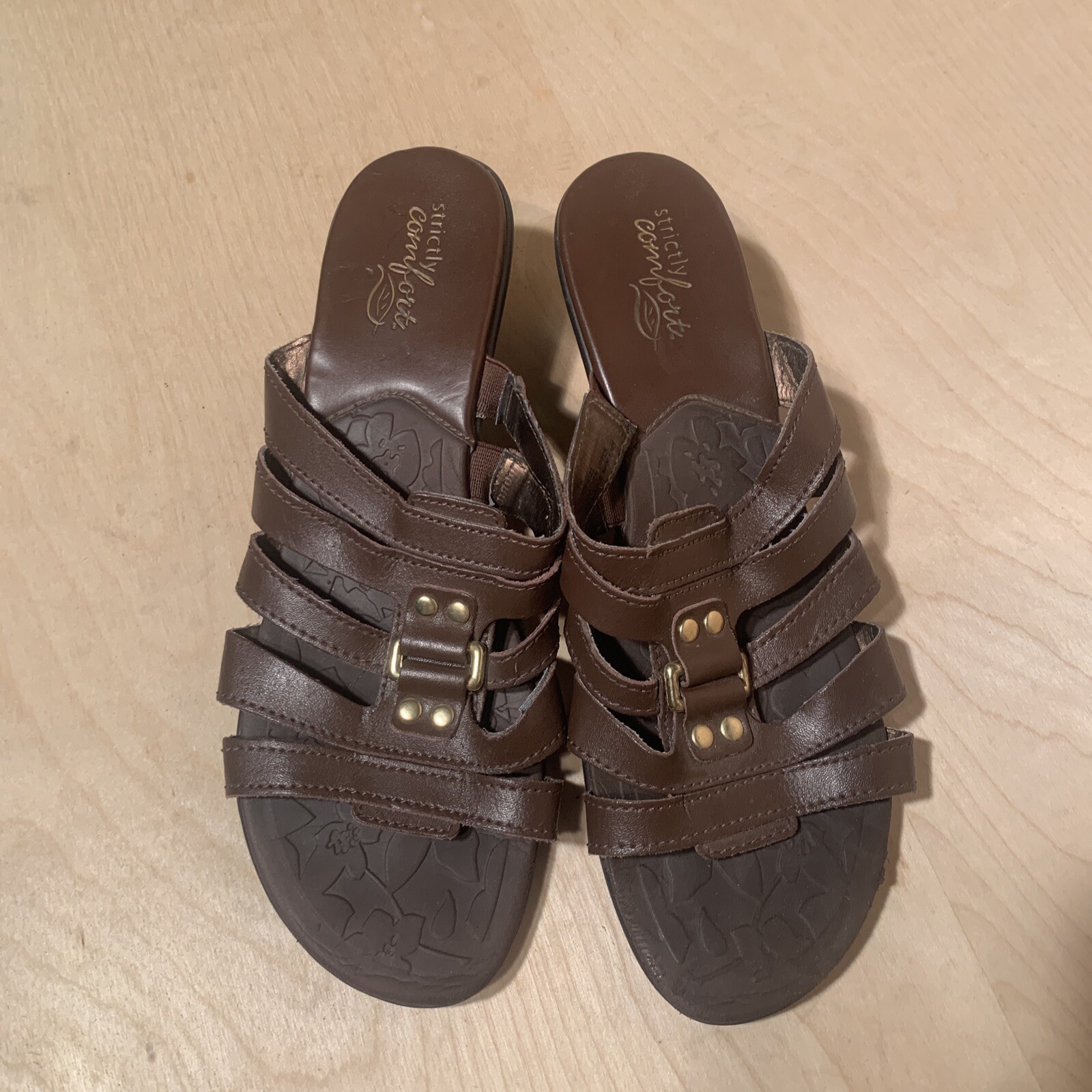 APL sandali rigorosamente comfort