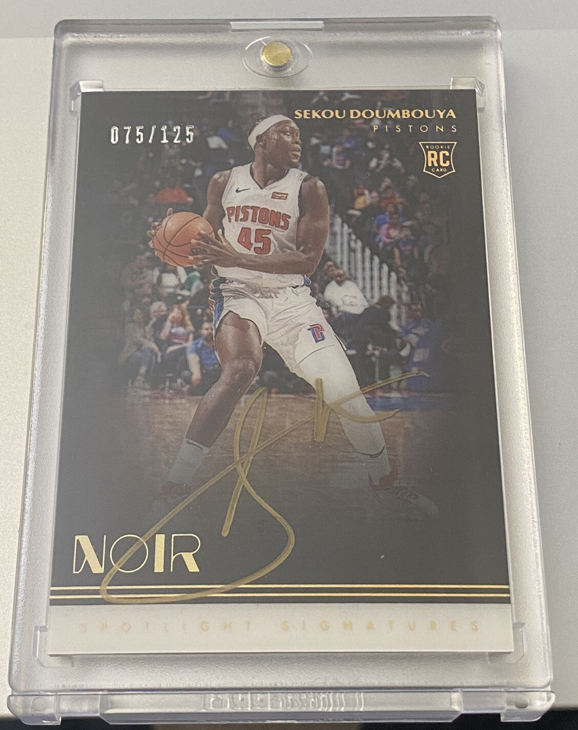 2019-20 Noir SPOTLIGHT SIGNATURES Sekou Doumbouya #/125 RC GOLD INK AUTO PISTONS