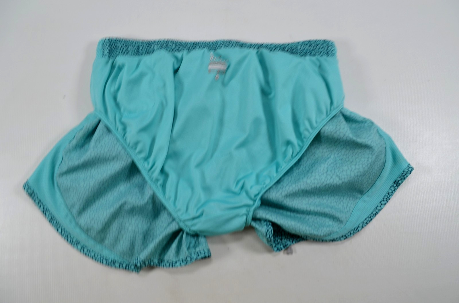 Nike Dri-FIT  Running Shorts Women's M Teal Reptile Patterned Athletic Gym