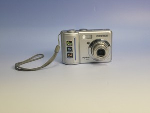 Samsung Digimax S600 6.0MP Compact Digital Camera Silver