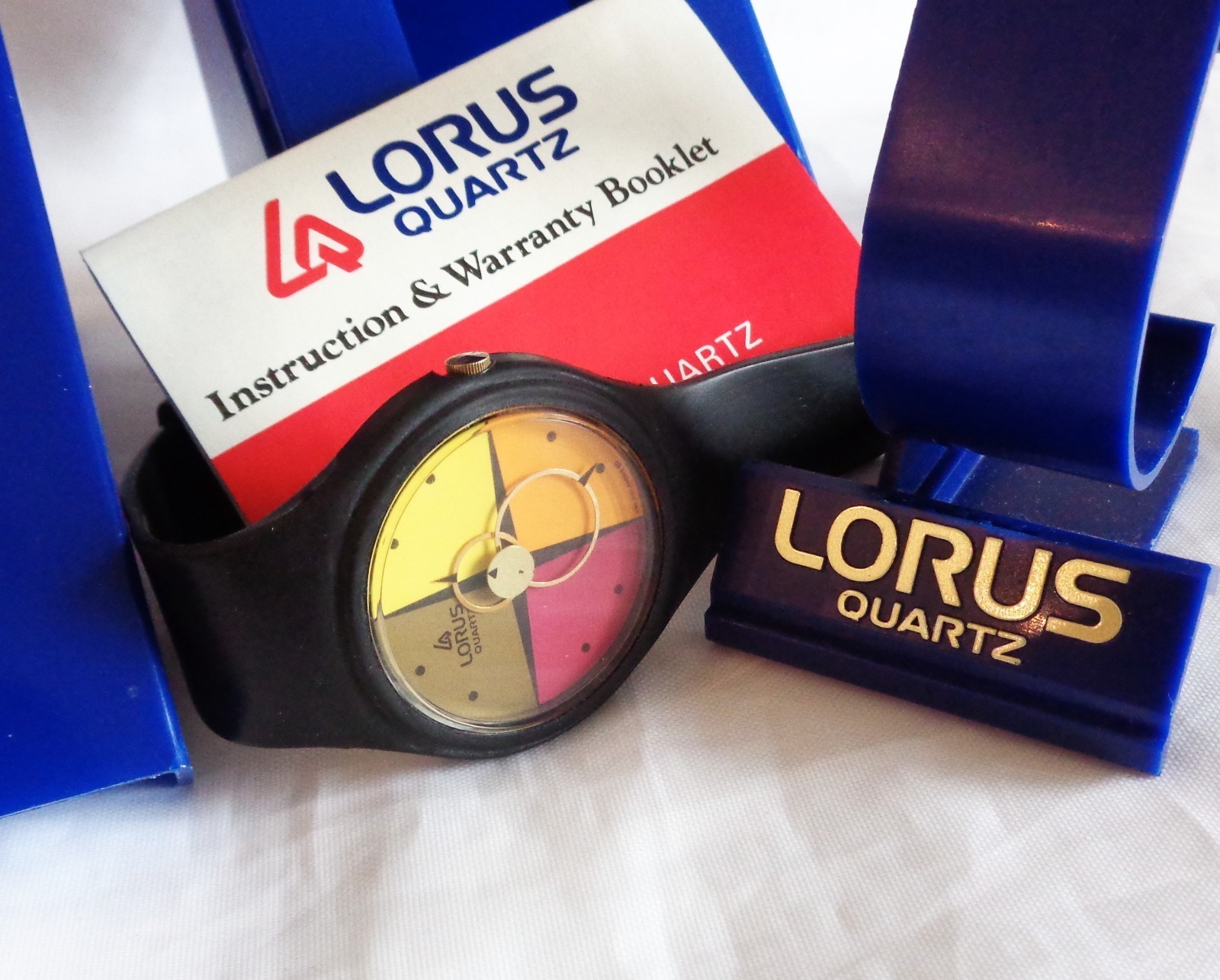 Rare Vintage Lorus Quartz Girls Seiko – –NOS–1980s Y131-6190 Design Wristwatch - vintagewatches.pk