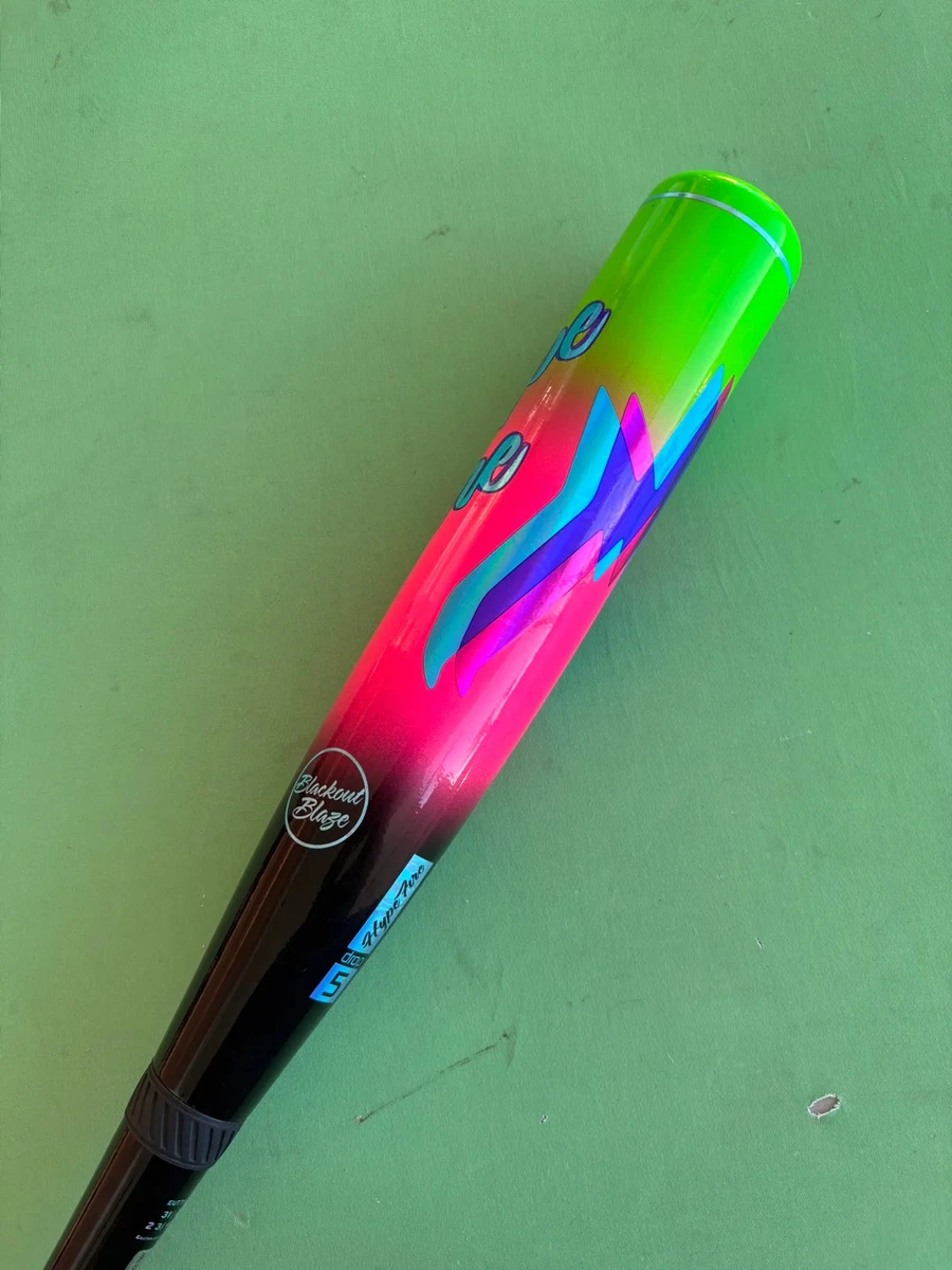 Bate compuesto Easton Hype Fire 2027 certificado por la USSA (-5) 26 OZ 31"