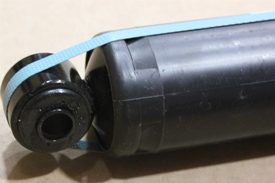 Amortiguador trasero Dodge Ram 2500 01-02 52106265AE 4x4 OEM de fábrica Foto 4 de 4