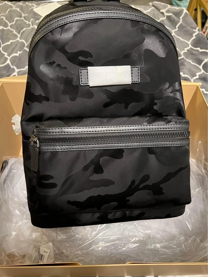 Mochila grande Michael Kors nueva con etiquetas Kent negra camuflaje nailon jacquard en negro Foto 2 de 4