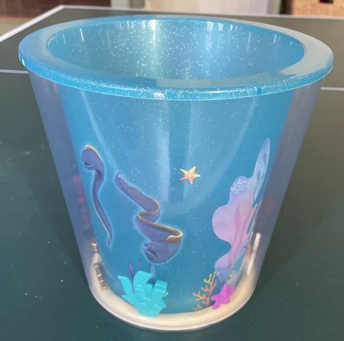 Cubo de palomitas de maíz y (una vez) estatuilla soplando burbujas Disney's The Little Mermaid 2023 - Imagen 4 de 14
