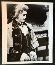 Justino Diaz Signed 8 x 10 Photo / Autographed Opera Singer
