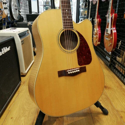 Cuerpo de Cedro Fender guitarras electroacústicas