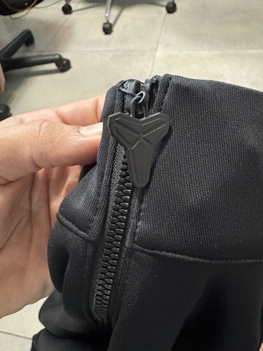 Nike Kobe Bryant Black Mamba Jacket Black Purple Full Zip Nike Kobe Bryant Black Mamba Jacket Black Purple Full Zip