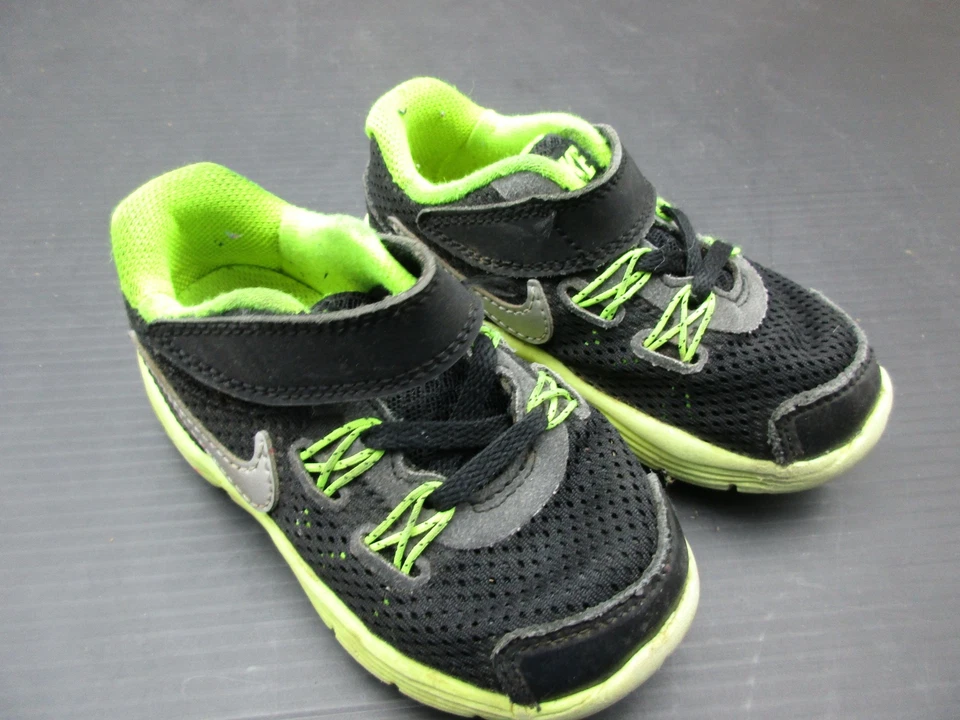 NIKE SIZE 6C BABY BOYS BLACK/GREEN NYLON ATHLETIC WALKING SNEAKERS SHOES 3E - Image 3 of 4