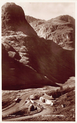 POSTKARTE - DÜSTERER GLENCOE - SCHOTTLAND - VALENTINSTAG - COTTAGE - STRASSE - ECHTFOTO
