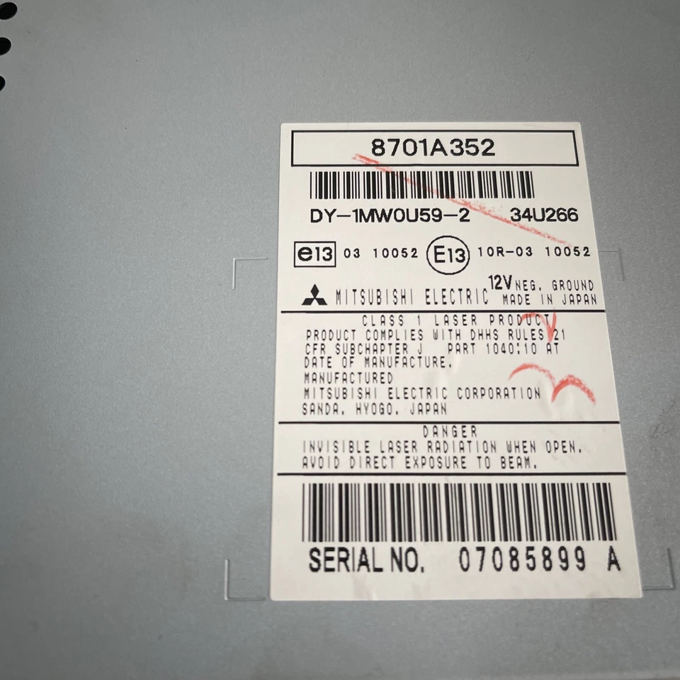 Mitsubishi Lancer VIII CY 1.6B BJ11 Autoradio mit CD Radiobedienteil 8701A352 - Bild 3 von 4