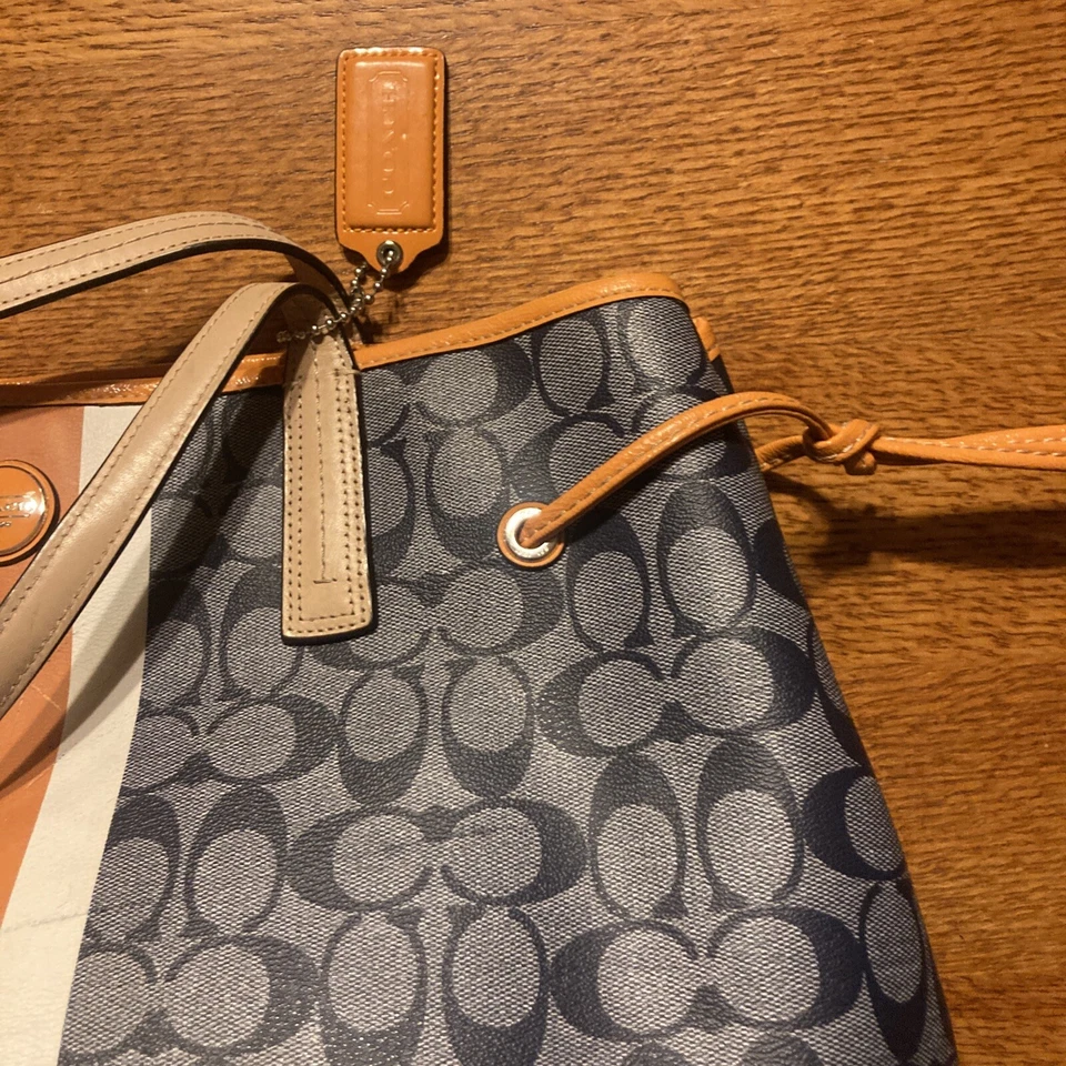 Authentic COACH Signature Shoulder Tote Bag PVC Leather Purple Orange K0292 - Image 3 of 4