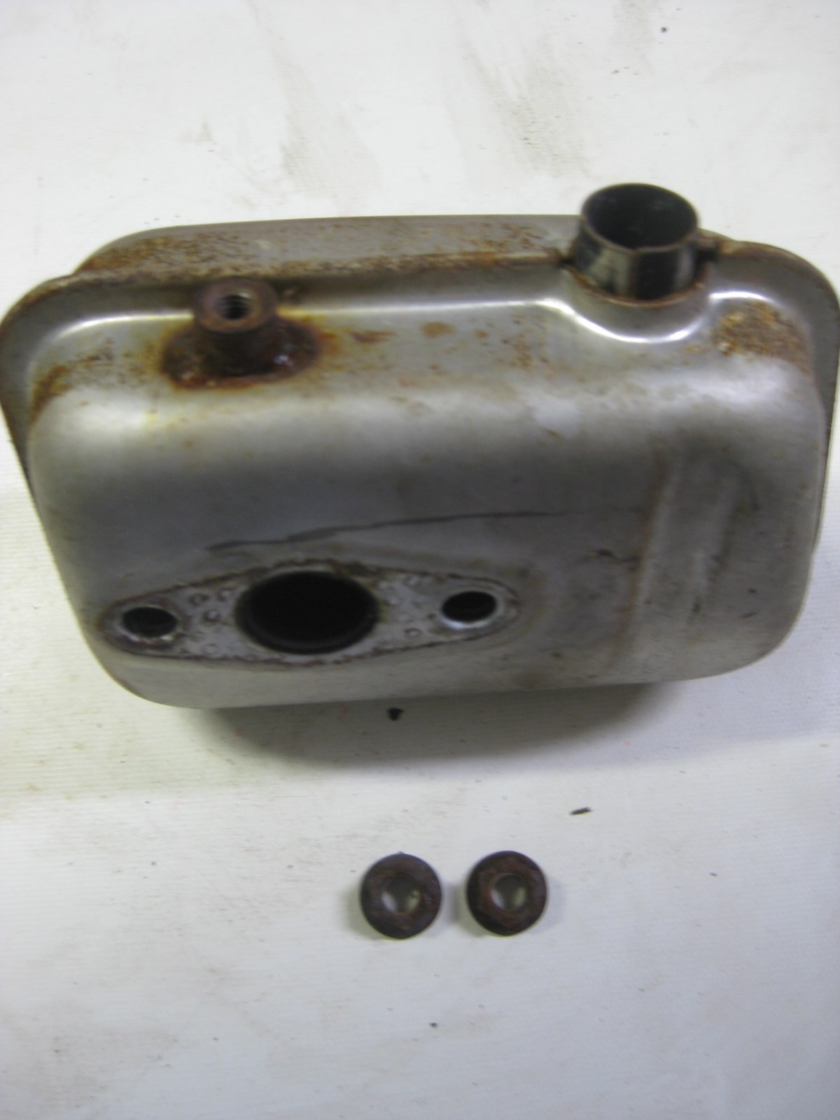 TORO Lawn Mower Engine VMG6 20622C MUFFLER part 814400 eBay