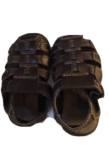 boys sandals size 5.5