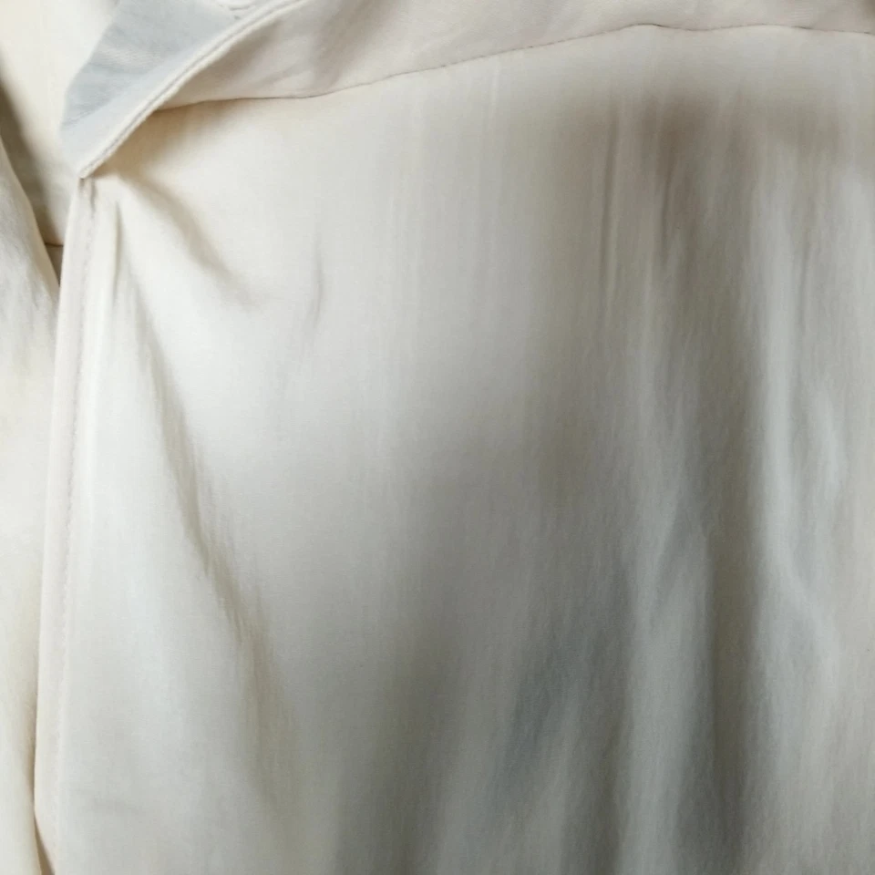 Brunello Cucinelli Women's Beige Silk Long Jacket Lightweight Sz 46 - Image 4 of 4