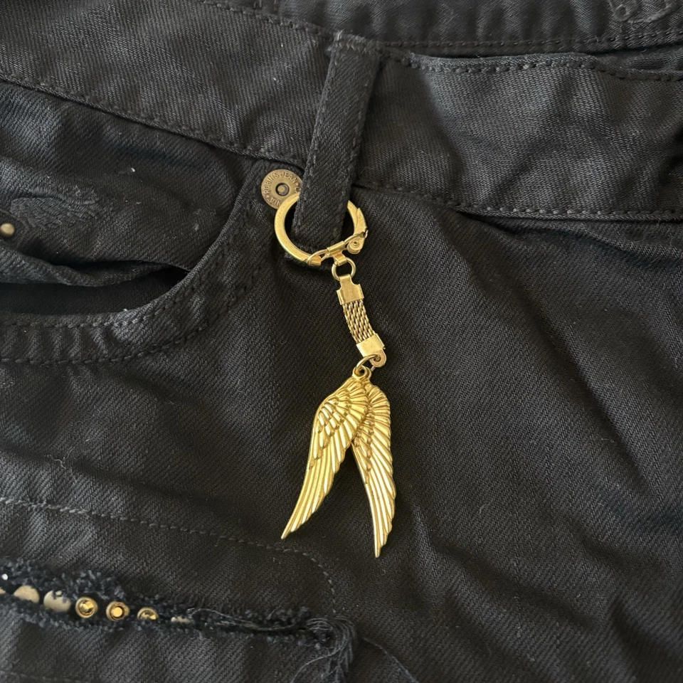 Robins Jean Black Bermuda Shorts Mens Distressed Long Flap Wings MISSING BUTTON - Image 4 of 4