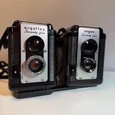 ARGUS   ARGOFLEX Seventy-Five 1950s 620 Film Cameras w/cases  portrait lens
