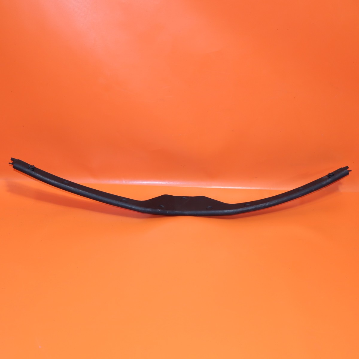 LAMBORGHINI URUS HOOD SEAL FRONT 2019 2020 2021 2022 2023 2024 4ML823124 OEM