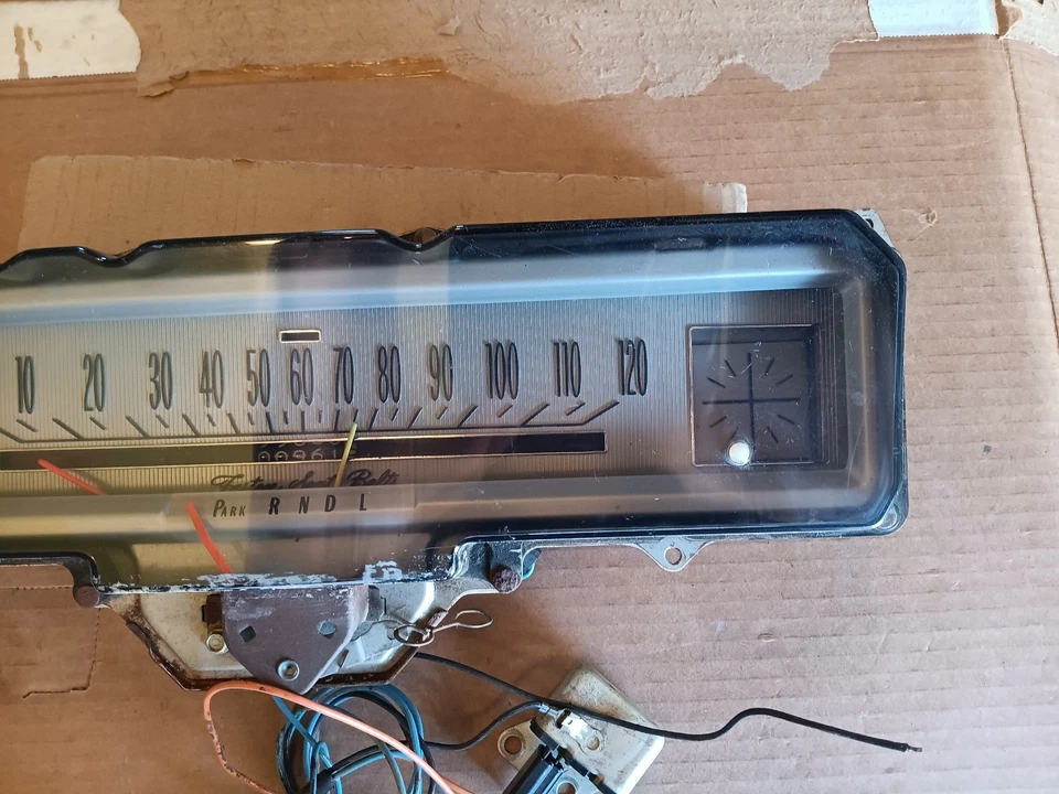 Buick Skylark GS 68 velocímetro tablero medidor grupo con configuración opcional de alerta de velocidad Foto 4 de 4