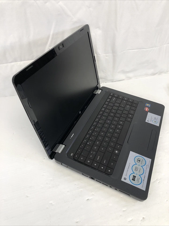 HP G62 415NR AMD Phenom II P650 2,6 GHz 4 GB RAM 320 GB HDD Windows 10 Foto 2 de 4