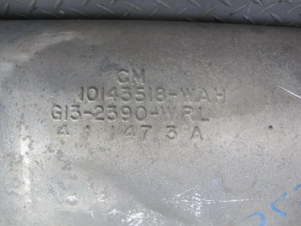 92-96 CHEVROLET CORVETTE C4 REAR RIGHT EXHAUST MUFFLER 10143518 OEM - Image 3 of 4