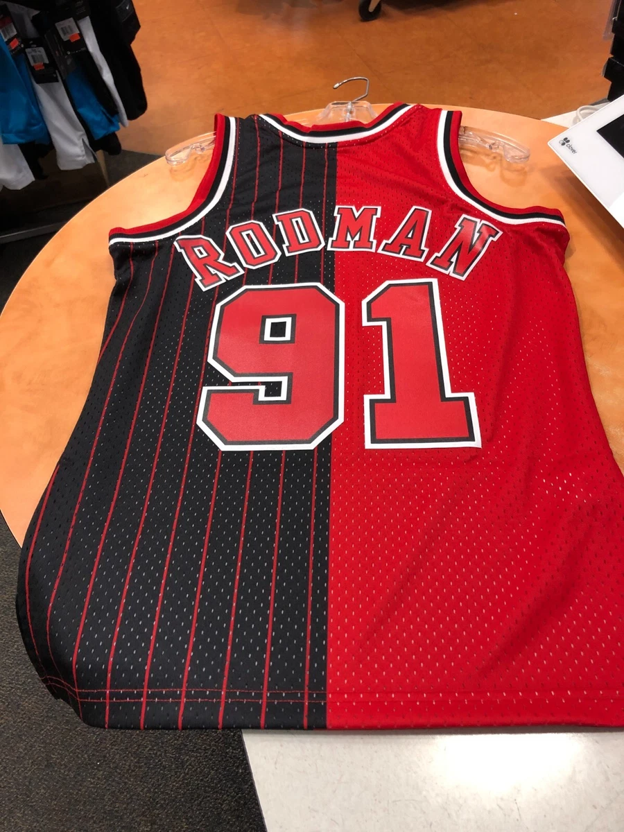 Men's Mitchell & Ness Dennis Rodman Red Chicago Bulls Hardwood