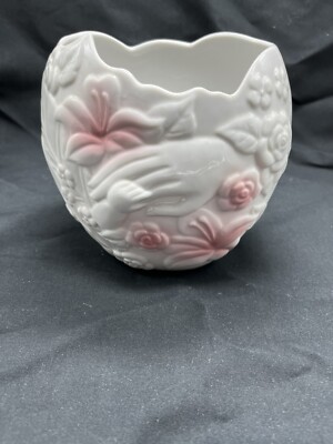 Vintage 1993 FTD Mother & Child Hands Touching Flower Vase Used