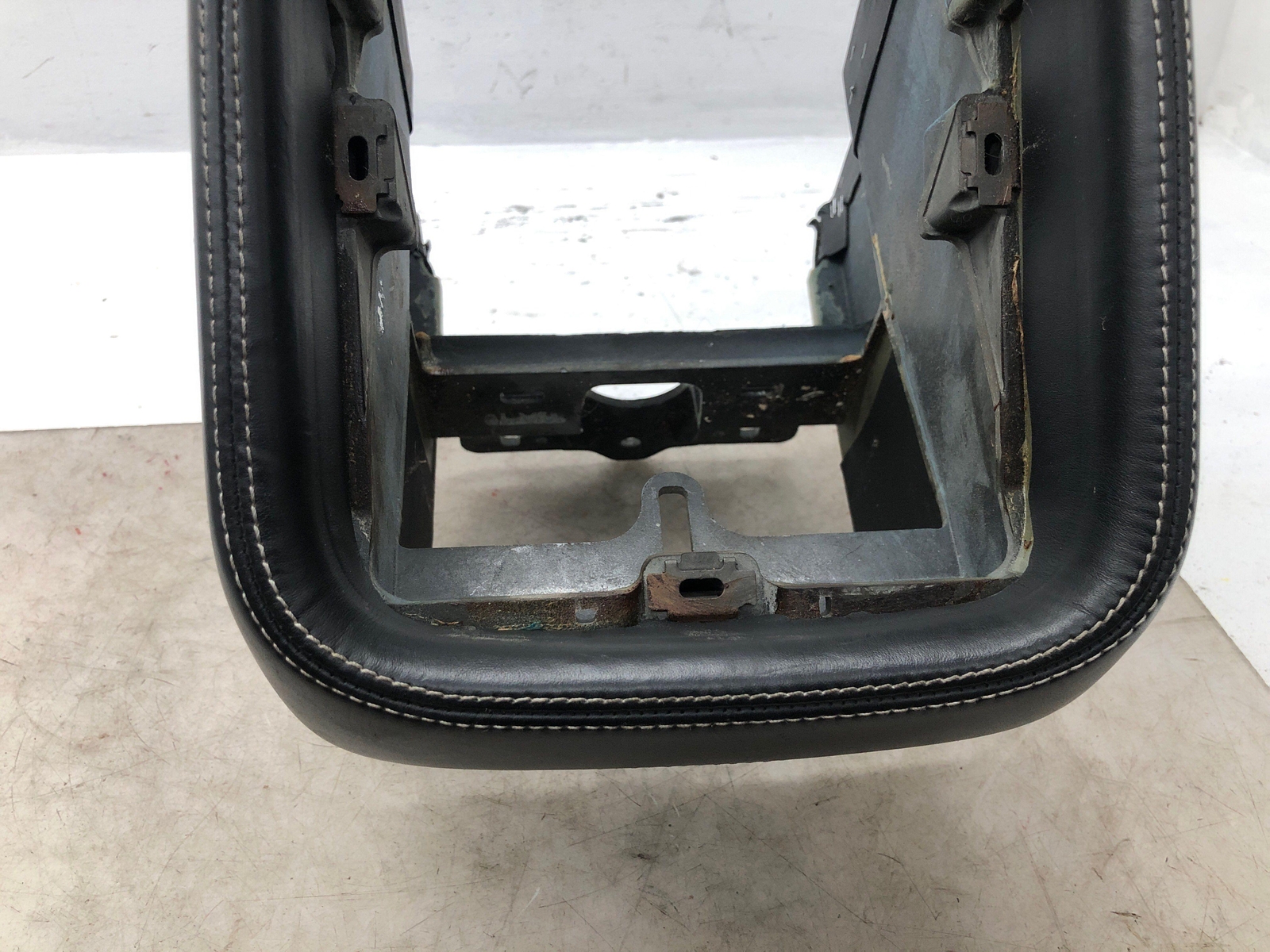 2006-2012 BENTLEY CONTINENTAL REAR CONSOLE END CAP CARRIER 3W5864344A *INDENTS*