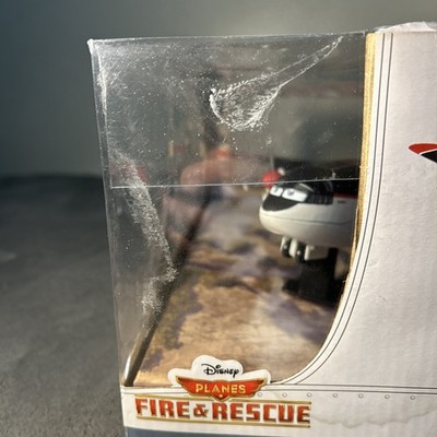 Disney Pixar Planes Fire & Rescue Cabbie Deluxe Die Cast IN BOX