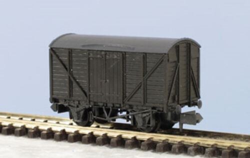 N wagon kit - 10ft wheelbase, standard box van - PECO KNR-43