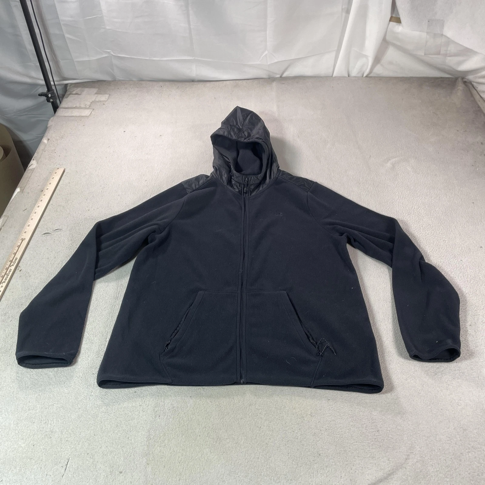 Under Armour Hoodie Sweatshirt Mens XL Black Fleece Full Zip Polartec Fitted Top