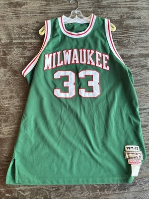 Mitchell & Ness Milwaukee Bucks Kareem Abdul- Jabbar #33 NBA