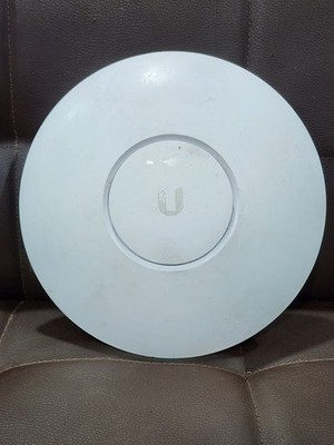 UniFi UAP-AC-HD High Density Wireless Access Point, Dual-Band WiFi-5, 48V PoE