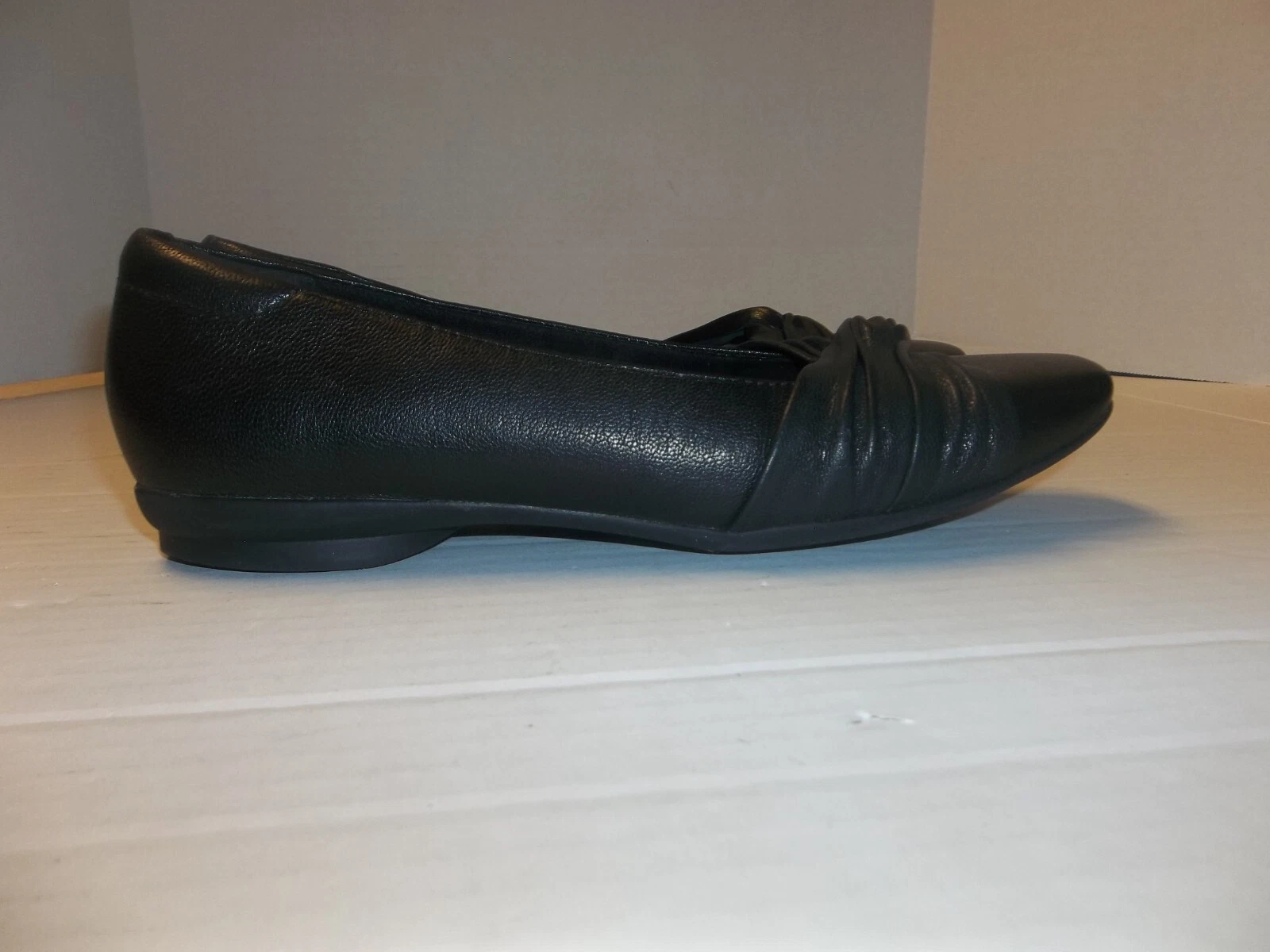 Ballerine da donna Clarks Artisan in pelle nera taglia 7 5N