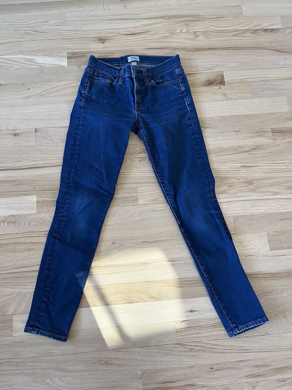 Women’s J. Crew Toothpick Jeans  Size 25.