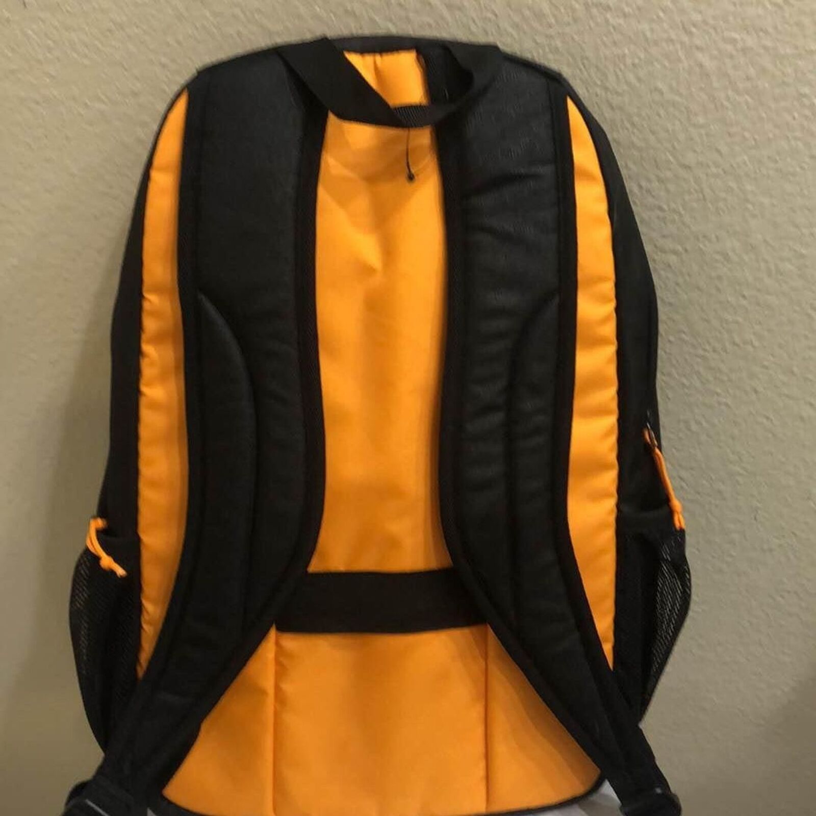New Leeds Case Logic Laptop Backpack black orange 15/16”