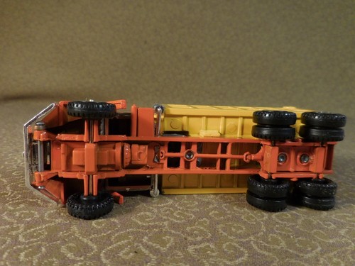 Camion con cassone ribaltabile vintage 1/64 Ertl 1410 International Paystar 5000 - Foto 7 di 7
