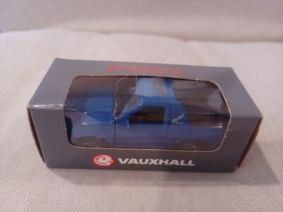 GAMA GERMANY VAUXHALL FRONTERA IN BLUE & DEALERSHIP BOX SCALE 1/43