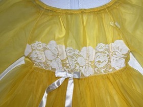 Vintage 1960s Mini Babydoll Peignoir Lingerie Top Lace Trim Medium BELLE SMITH