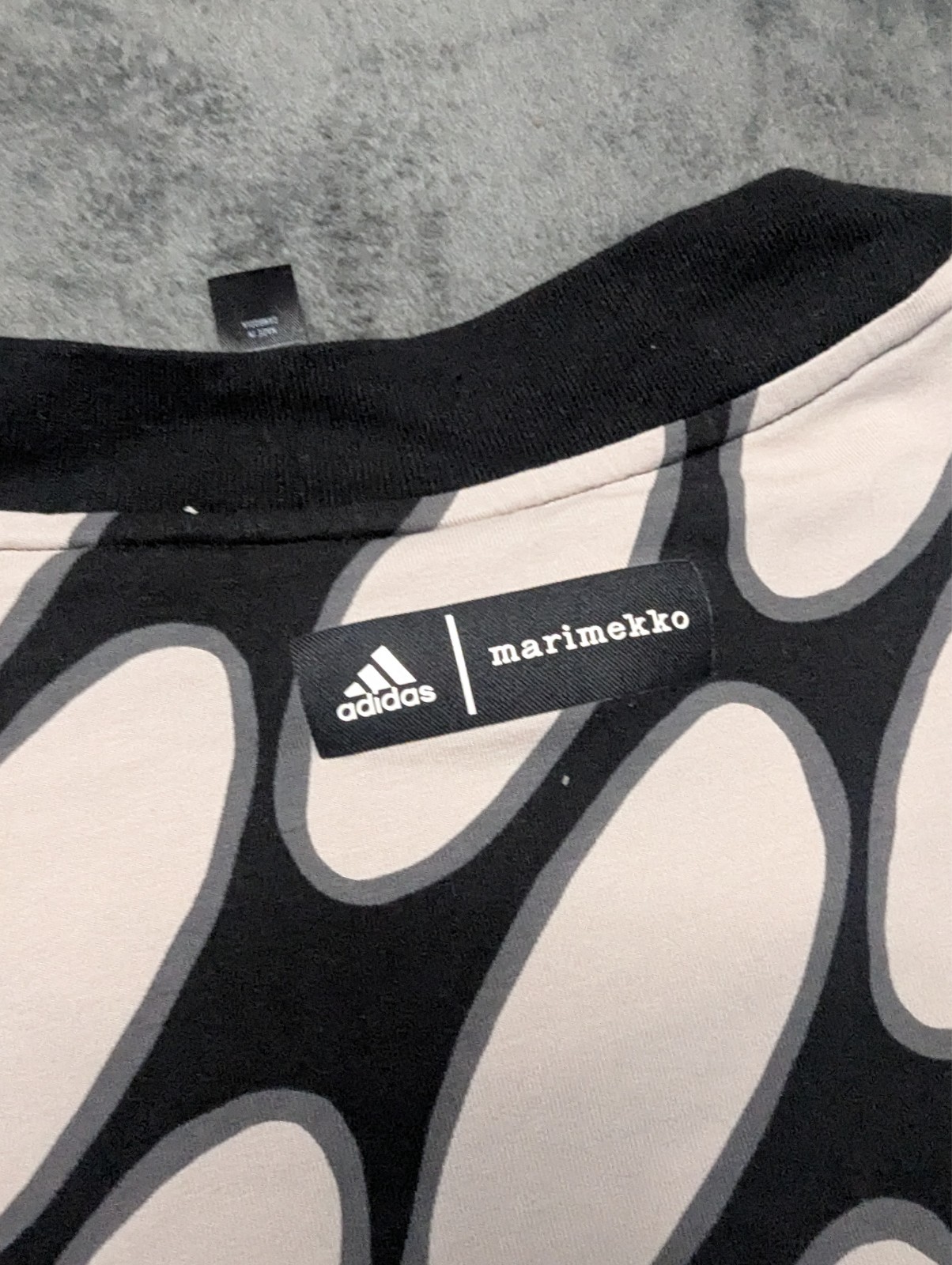 Adidas x Marimekko -Women's Cropped T-Shirt - Beige Black Logo Tee -UK24-26 Rare image 10