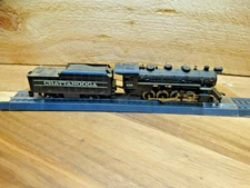 TYCO HO Scale 2-8-0 Steam Locomotive Engine 638 with Chattanooga Tender