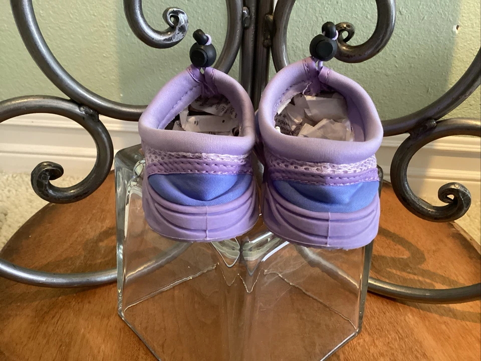 Zapatos de agua Disney Frozen para niñas tallas 7/8 Foto 4 de 4