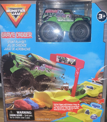 Monster Jam Grave Digger Stunt Playset Spin Master New In Box